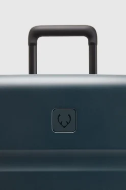 Icon Stripe 66cm Suitcase