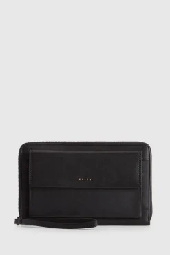 RFID Payton Leather Travel Wallet