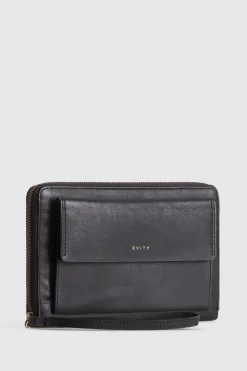RFID Payton Leather Travel Wallet